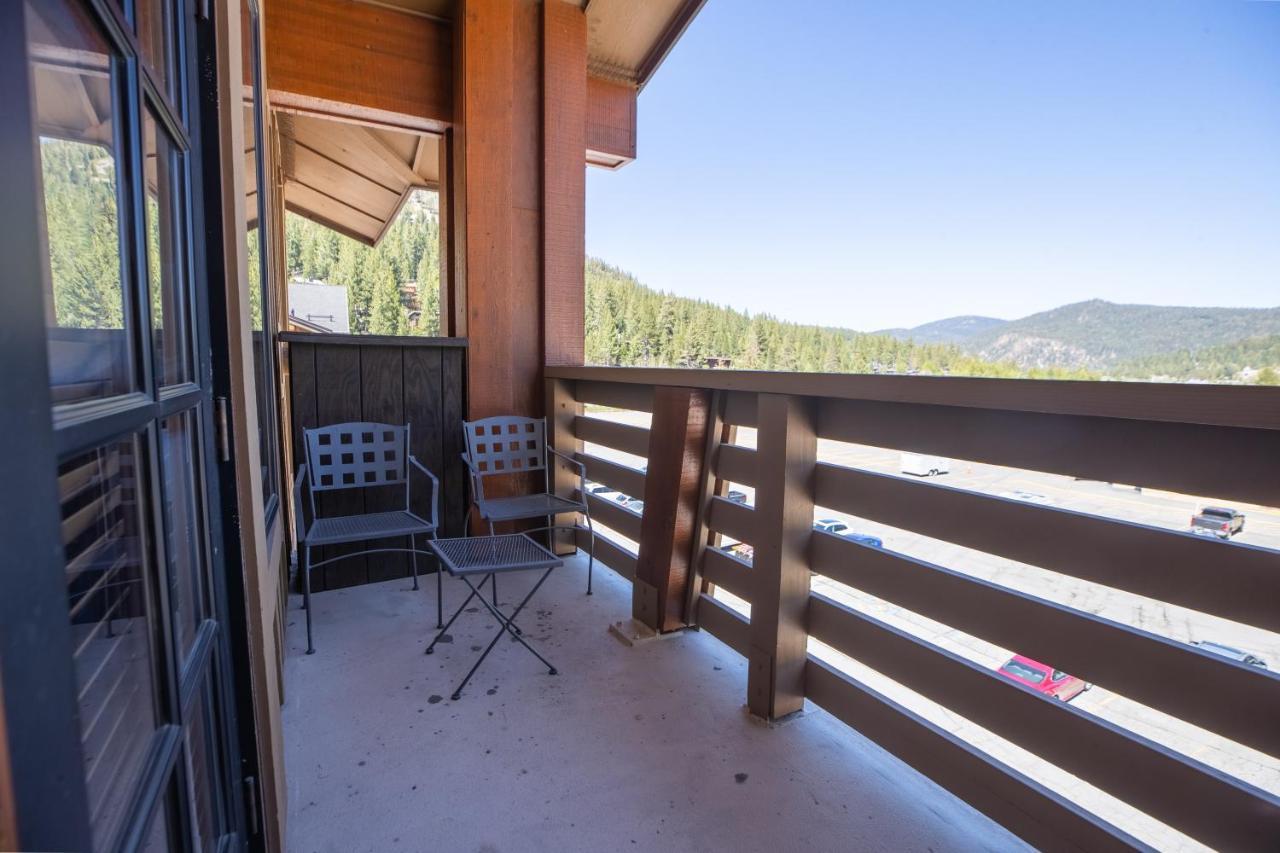 The Village At Palisades Tahoe Olympic Valley  Ngoại thất bức ảnh